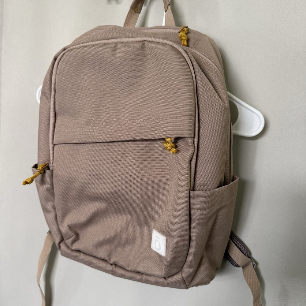 Doterra Tan Beige Convention Backpack Pockets - Picture 2 of 9